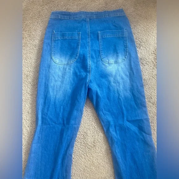 Chic Fringed Denim Flare Jeans - Picture 3 of 8